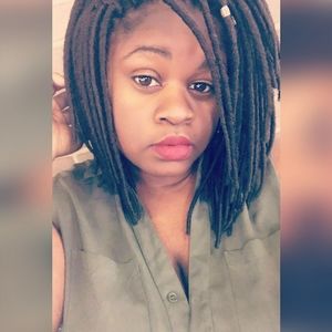 Meet your Posher, Lizz